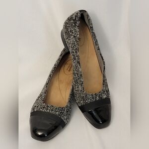 Clark's Artisan Keesha Rosa Tweed Flats Size 7.5M